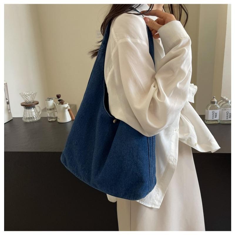 Leisure Commuting Washed Denim Large Capacity Bag