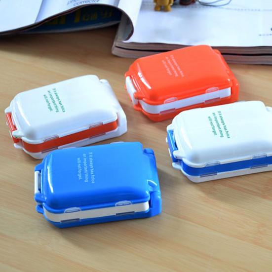 

2Pcs Foldable Portable Medicine Small Item Grid Dust-Proof Storage Container