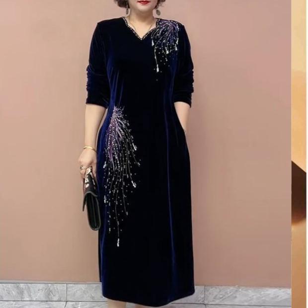High-end Autumn Winter Retro Women's Velvet Plus-Size Dress V-neck Rhinestone Loose Long A-Line Casual Dress