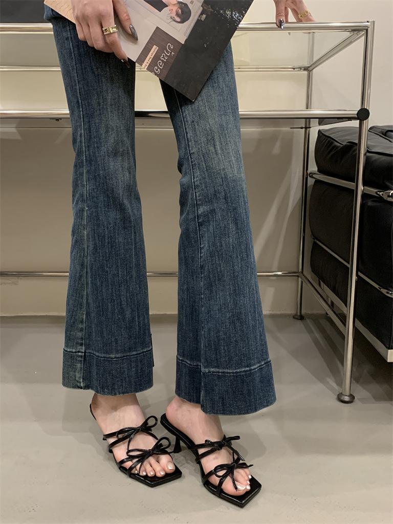 2025 Sommer neue Feenstil High-Heel coole Hausschuhe tragen dünnen Riemen Schleife mit Rock Temperament Hausschuhe Frau