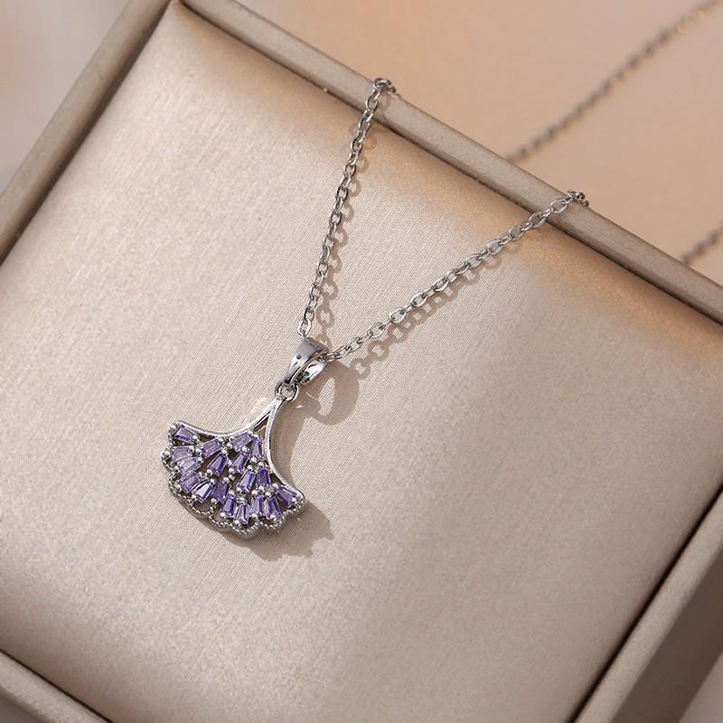 Women's Fashion Heart Pendant Necklace - Elegant, Simple Design, Versatile Clavicle Chain Jewelry