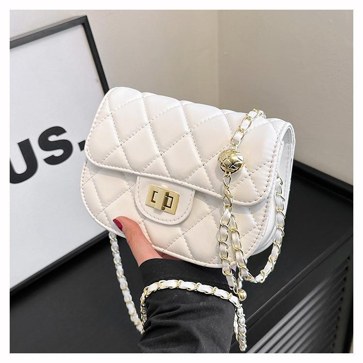 2024 New Women's Bag Casual Texture Solid Color Diamond Chain Small Bag Women's Fashion Shoulder Crossbody Small Square Bag Trendy Black