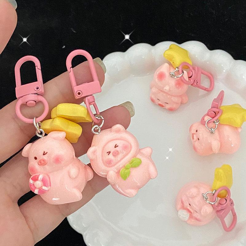 3D Pig Keychain Pendant Cute Cartoon Resin Charm Keyrings Personalized Hangings Keychain For Girls And Students