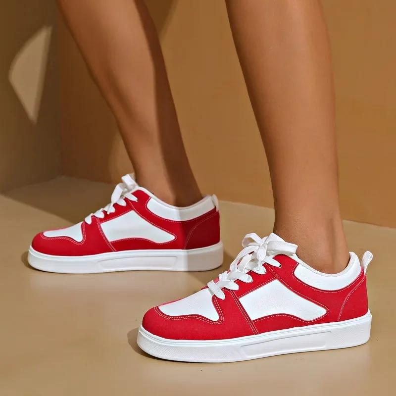 Fashion 2025 White Red Sports Skate Shoes Ladies Large Size 42 Low Top Casual sneakers Ladies flat comfortable leather skates