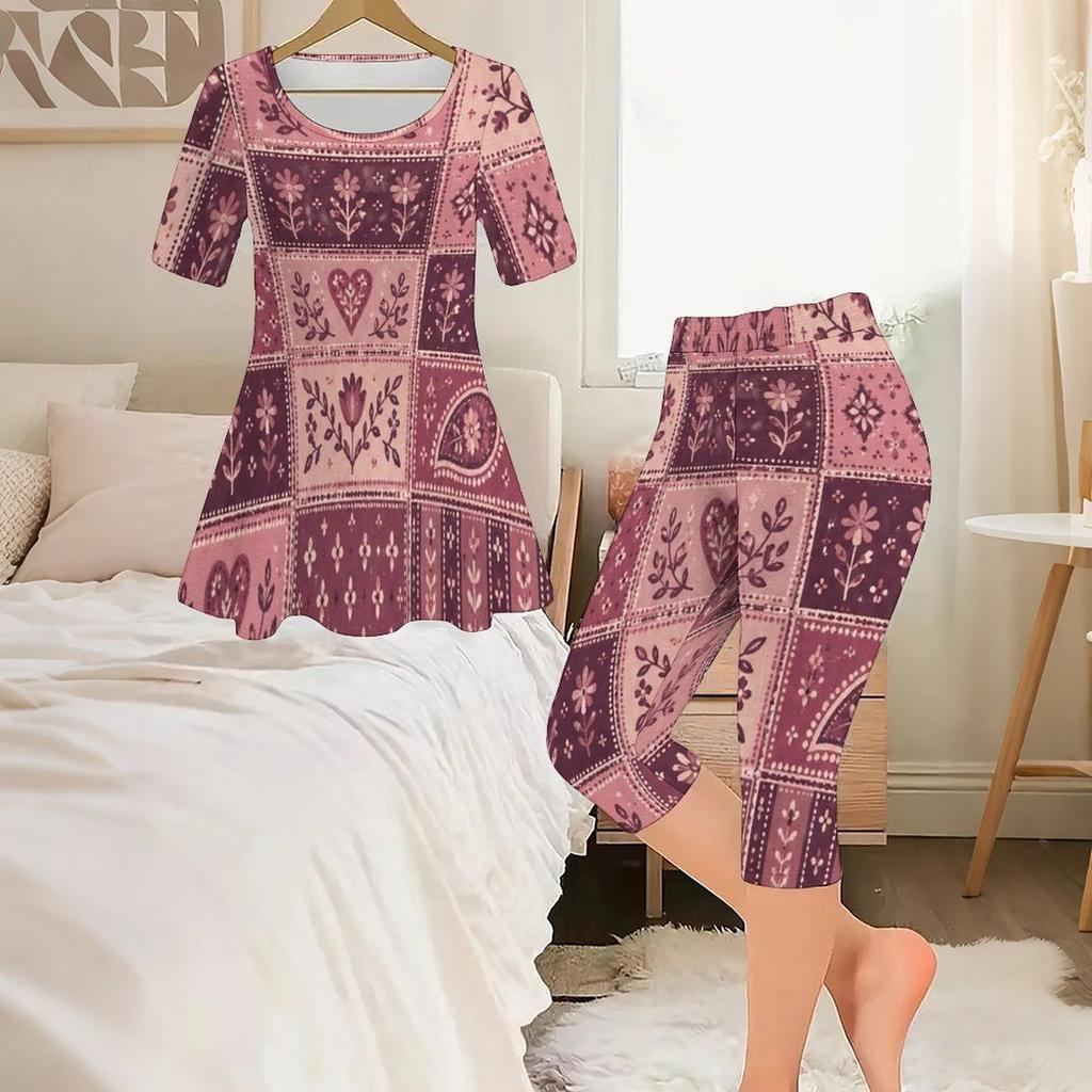 Women Plus Size Printed Two Piece Set Round Neck Short Sleeve Flared Top Capri Pants