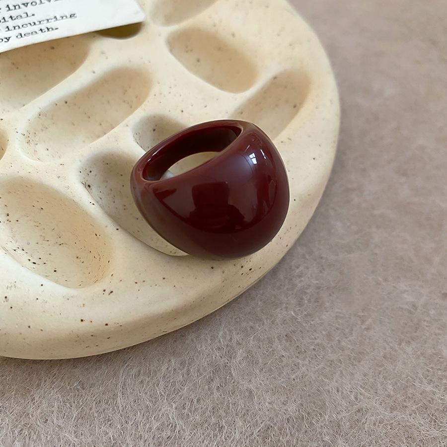 Artistic Retro Geometric Resin Ring - High-End Versatile Fashion Jewelry