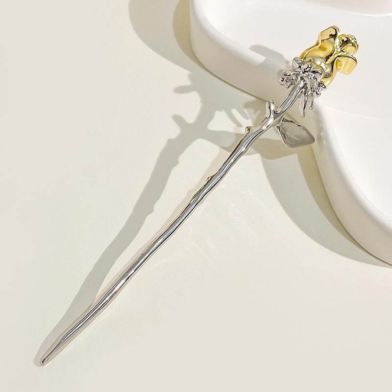 

Заколка для волос в виде цветка розы, национальный тренд, чувство дизайна, металлические цветы, ощущение высокого класса, заколка для волос с завитком, головной убор в деревенском стиле