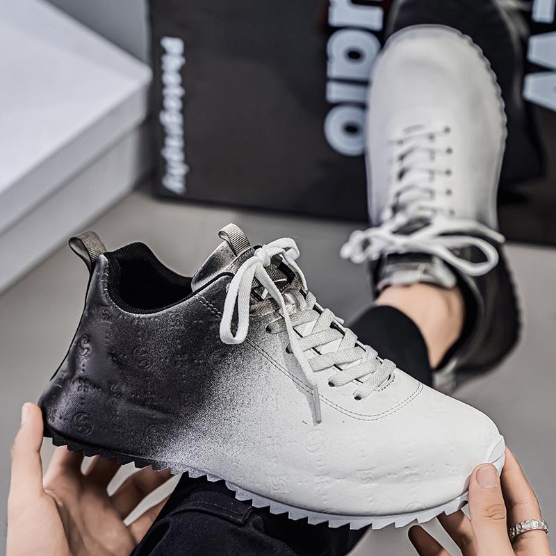 Herren Freizeit-Sportschuhe sind leicht, bequem, bedruckt, trendig, vielseitig und einfach zum Streetstyle zu kombinieren.