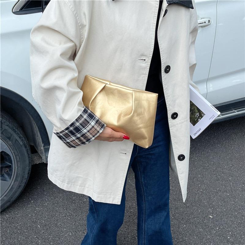 Modna wieczorowa mała torebka damska nowa mała kwadratowa torebka z plisowaną fakturą prosta i słodka torebka kopertówka do pracy