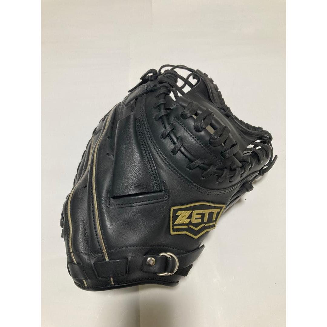 Used ZETT LIFLEX Black Softball Gloves