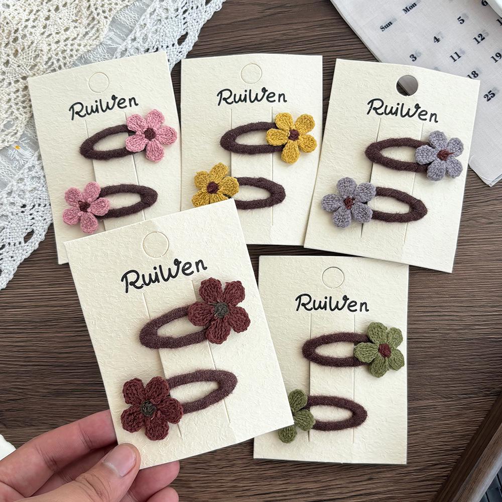 Children's Korean Style Dark Color Embroidered Flower Hair Clips, Autumn/Winter Collection