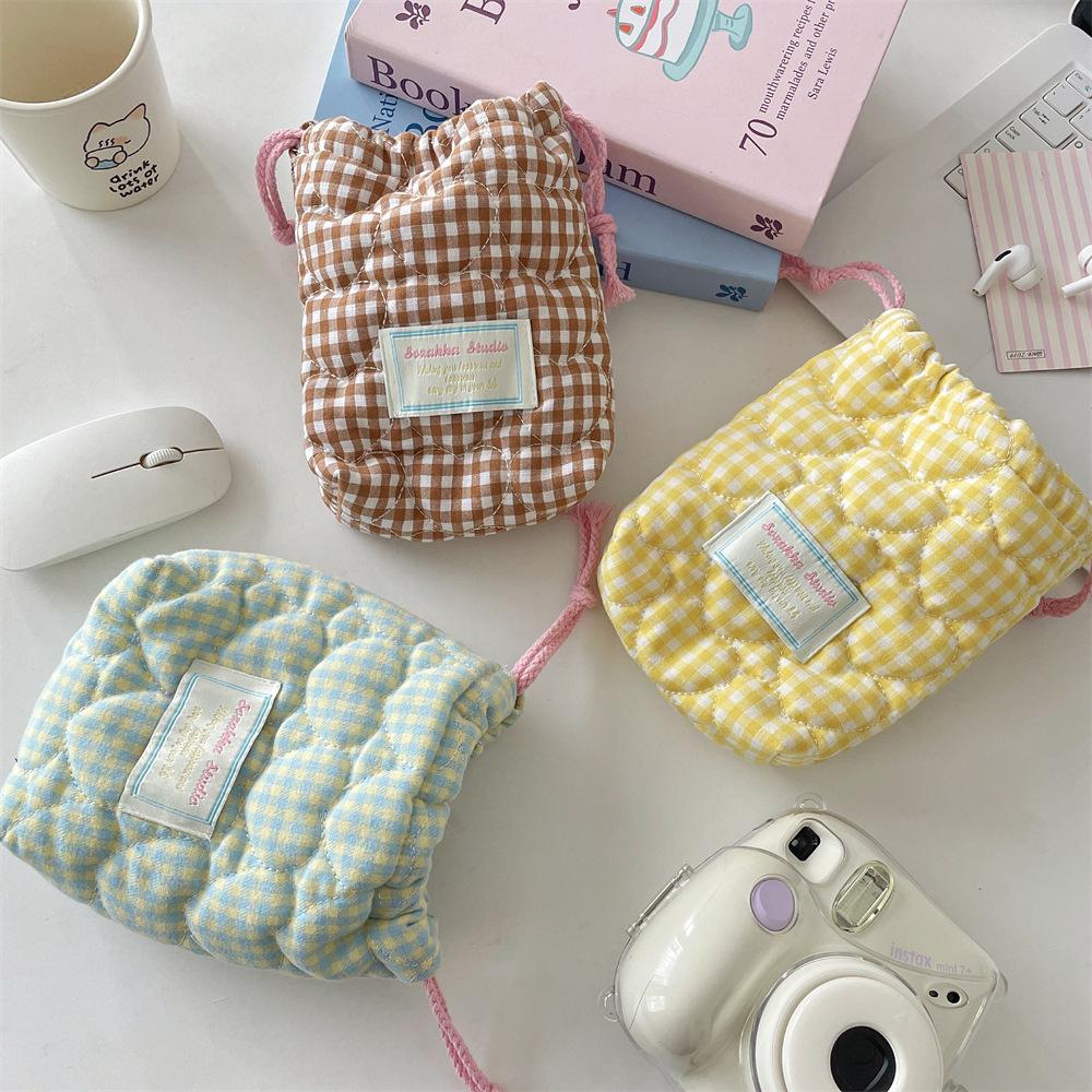 Soft Quilted Padded Camera Bag for Digital Polaroid: Small, Outdoor, Shockproof Storage