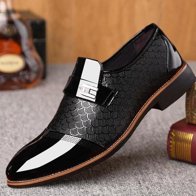 Herrenmode Britischer Stil Lässige Slip-On-Schuhe Bequeme Lederschuhe Mann Flaches Oxford-Kleid