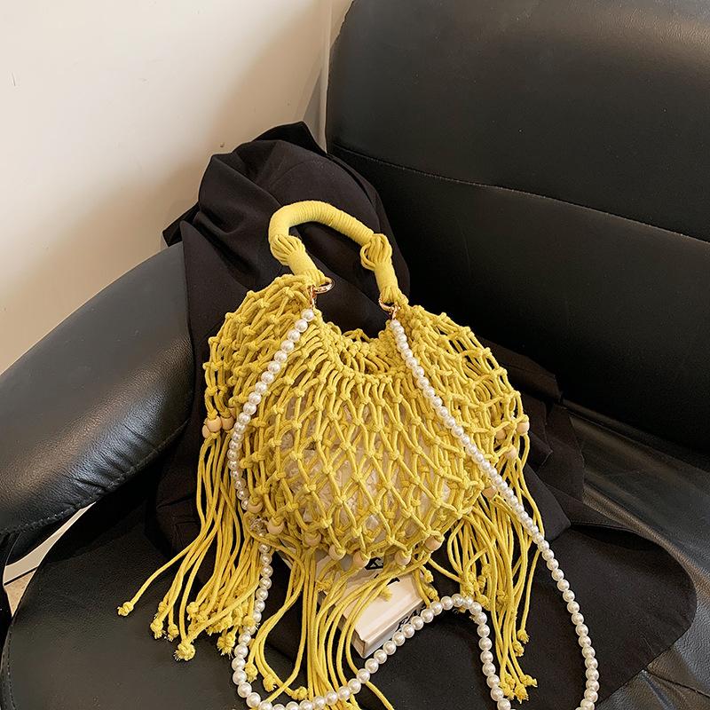 Retro Woven Bucket Bag Bohemian Style Tassel Crossbody Bag Beaded Design Women Niche Pearl Chain Shoulder Bag Beach Vacation Bag