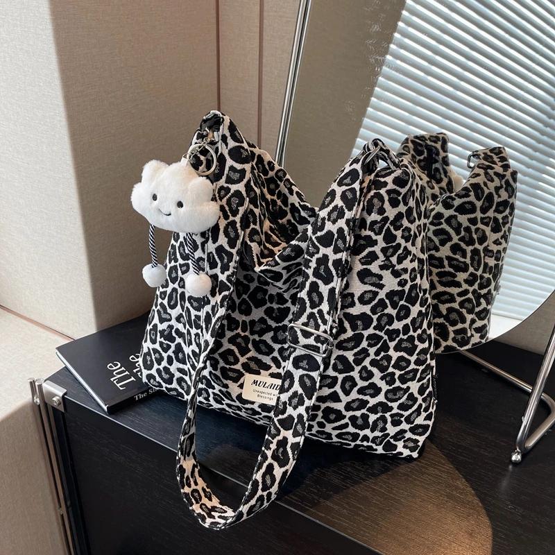 Leopard Print Canvas Shoulder Bag  Large Capacity Zipper  Versatile Fashion Bag  Soft and Simple