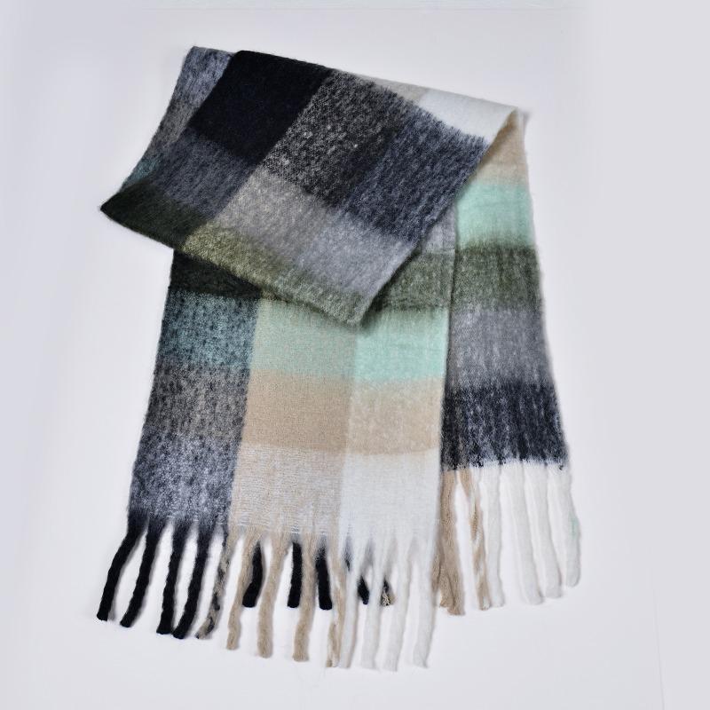 New autumn and winter rainbow plaid scarf fashion circle yarn thickened warm plaid fringed long scarf couple