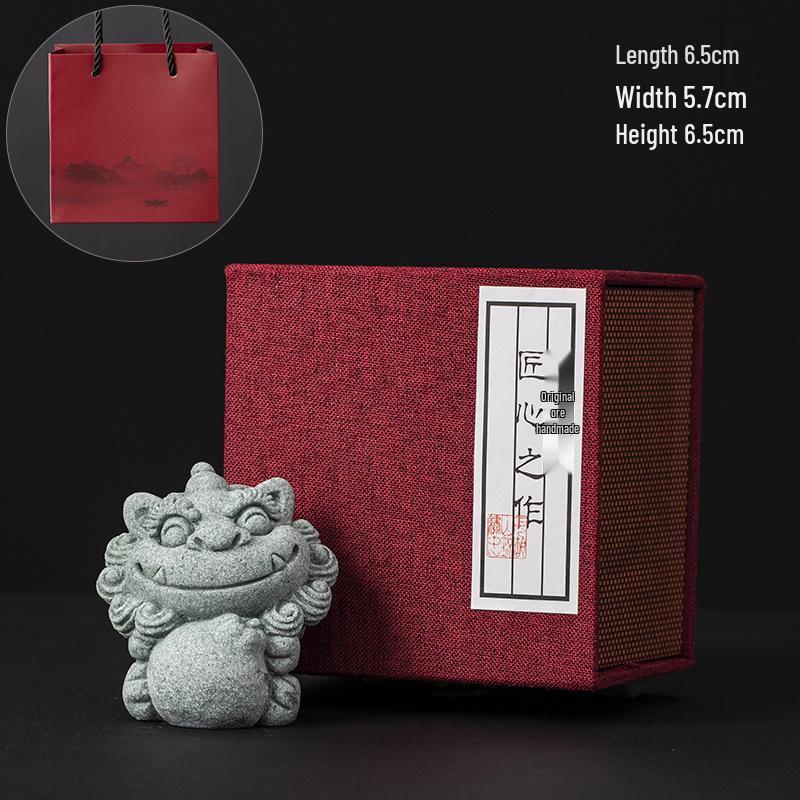 

High-End Creative Chinese Style Ornament: A Meaningful Gift for Boyfriends