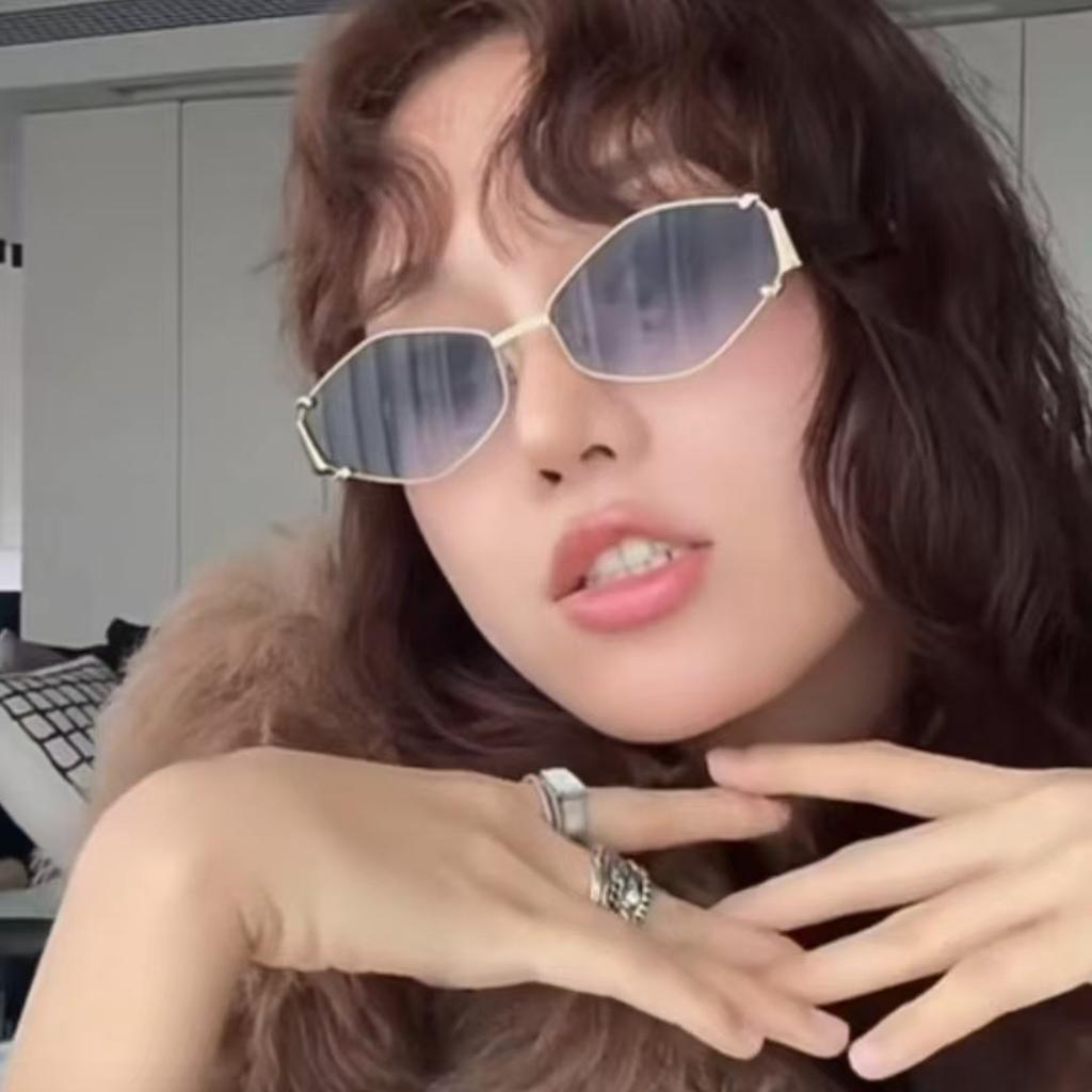 Rhombus Shape Sunglasses Women European American Fashion Stylish Sun Glasses Women Hiking Travelling Men Sunglasses