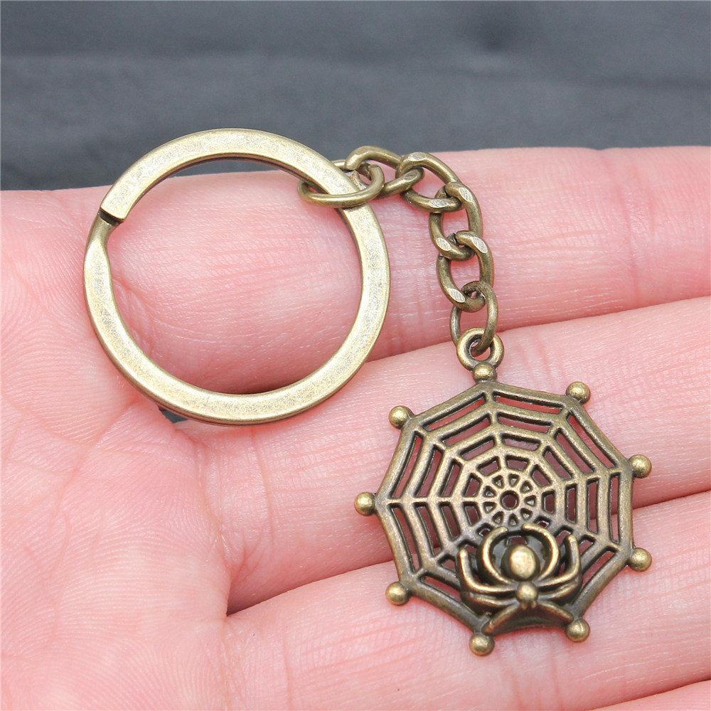 Halloween Spider Bat Spooky Keychain for Couples New Arrival Vintage Graduation Gift Simple Key Organizer