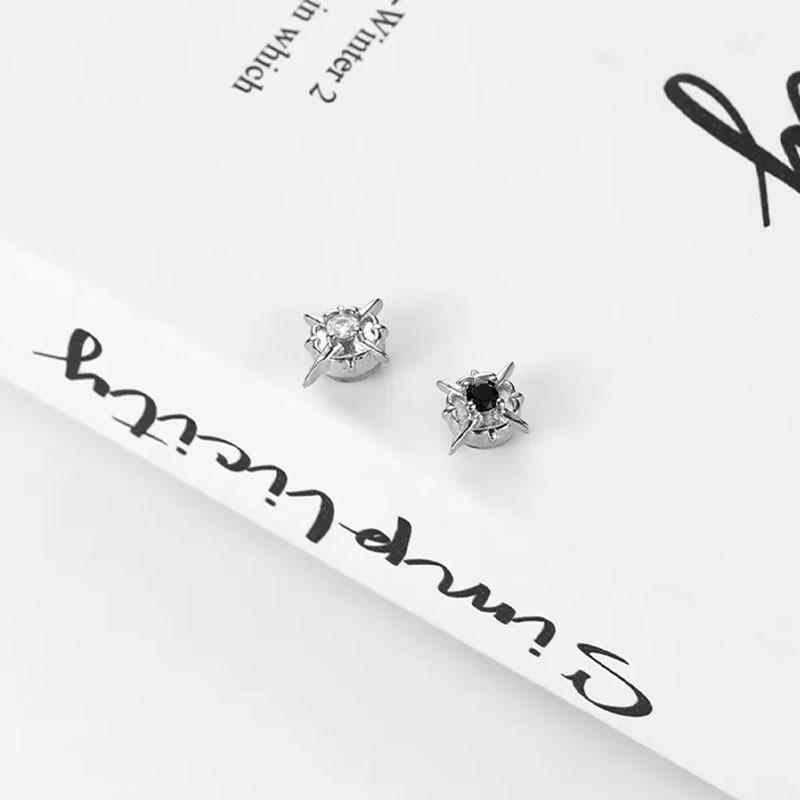 Polaris Men's Magnetic No-Piercing Ear Clip: Stylish, Versatile, High-End Stud Earrings