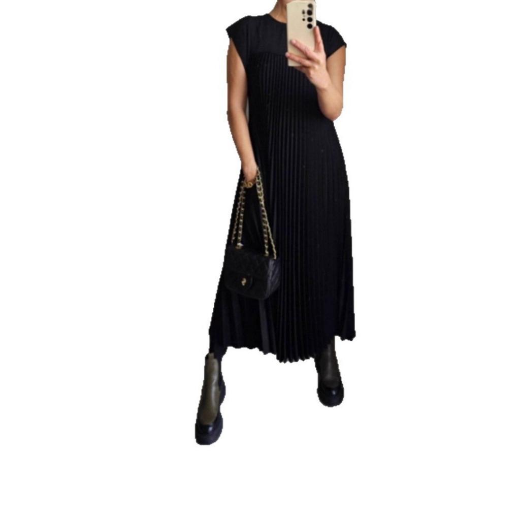 New Vacation Style Fashion Round Neck Sleeveless Pleated Long Women's Dress