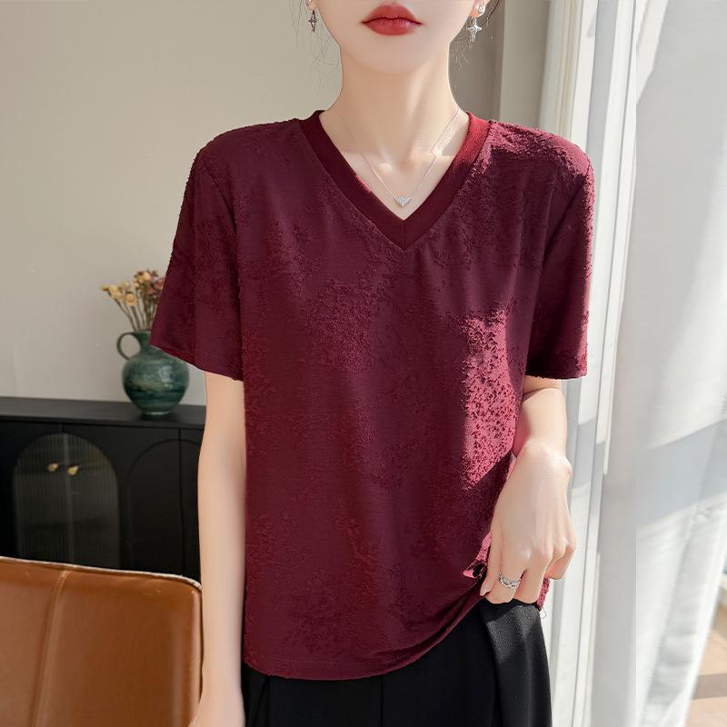 Short-sleeved T-shirt Women's Heavy Jacquard Loose Base Layer Blouse, Summer New Style V-neck Knitted Sweater