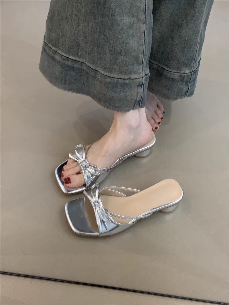 

Gentle wind sandals women s shoes summer 2025 new French temperament elegant bow open-toed sandals 40 серебряный