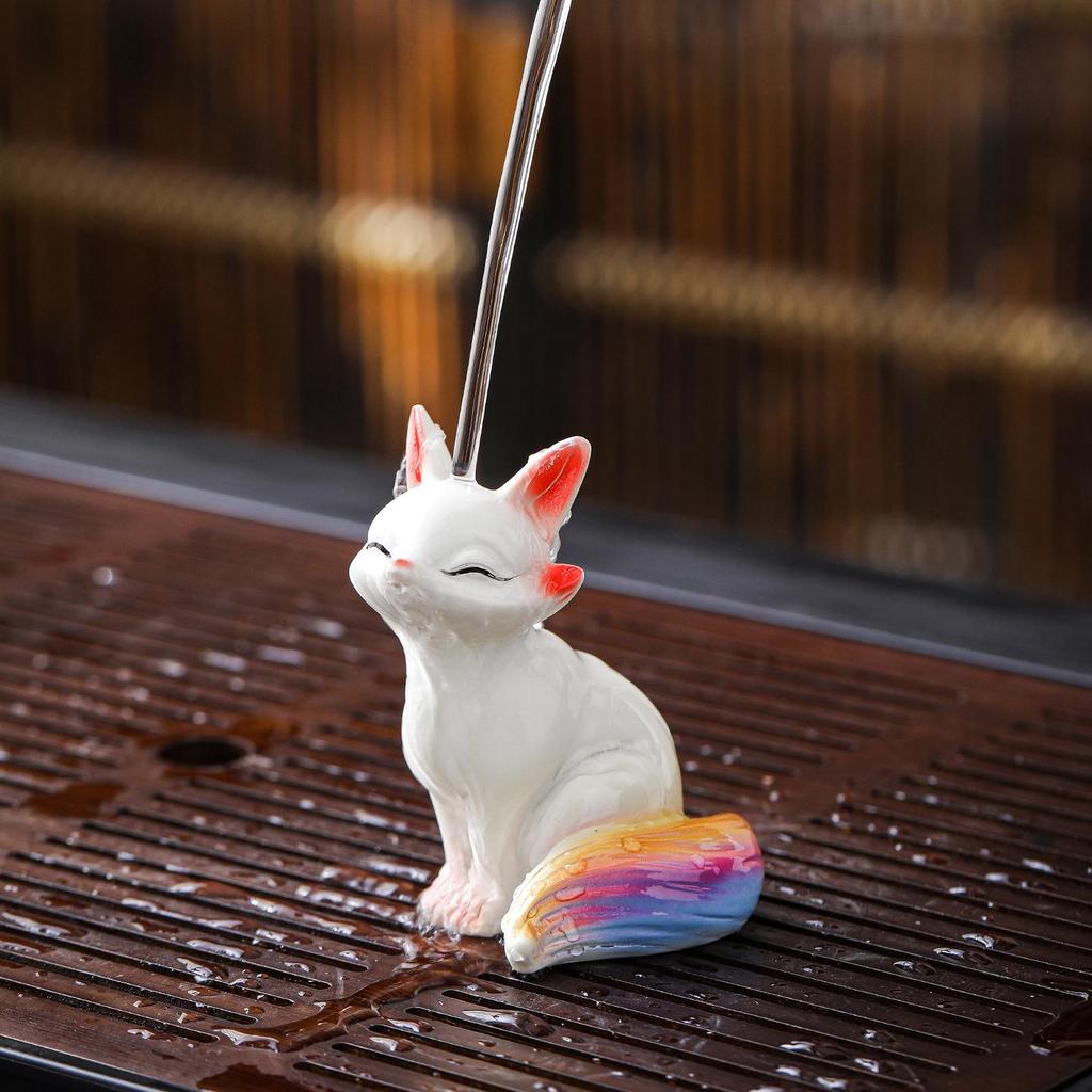 Color-Changing Little Fox Tea Pet: Cute Resin Craft Decoration for Tea Table