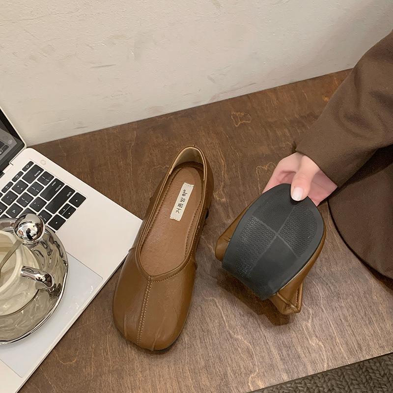 Soft Soles Are Not Tired of Feet, Retro Mary Jane Shoes Women's Single Shoes 2024 Autumn with Skirts, One Pedal, Doudou Shoes, Grandma Shoes Tide