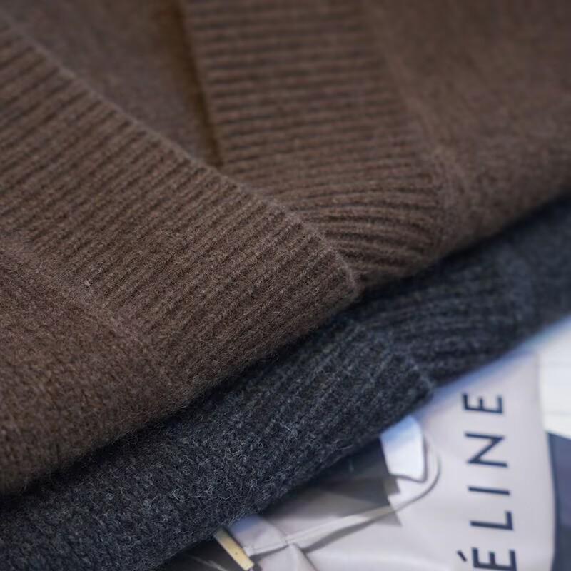 Knitted V-Neck Wool Fleece Sleeveless Vest - Minimalist Style for Autumn/Winter