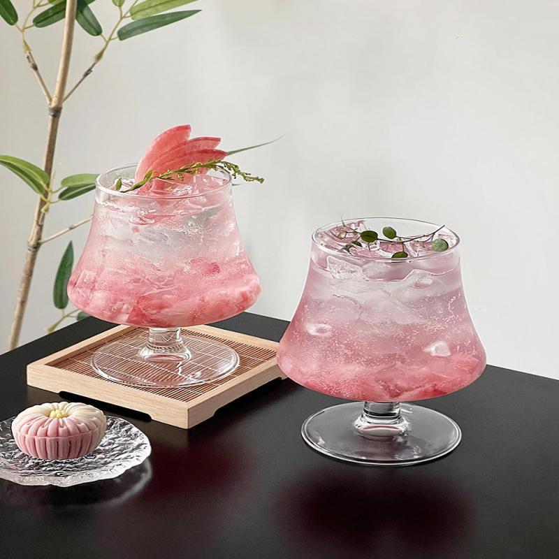 UOSO High-Footed Glass Beverage Cup