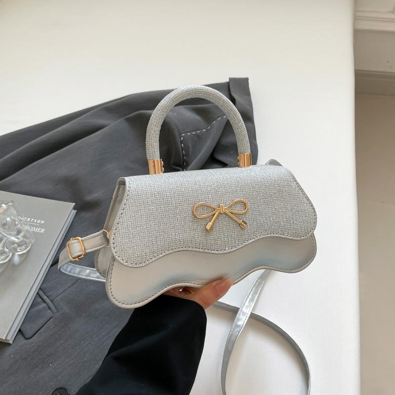 

Trend retro small bag women s summer new fashion casual popular messenger bag texture portable small square bag