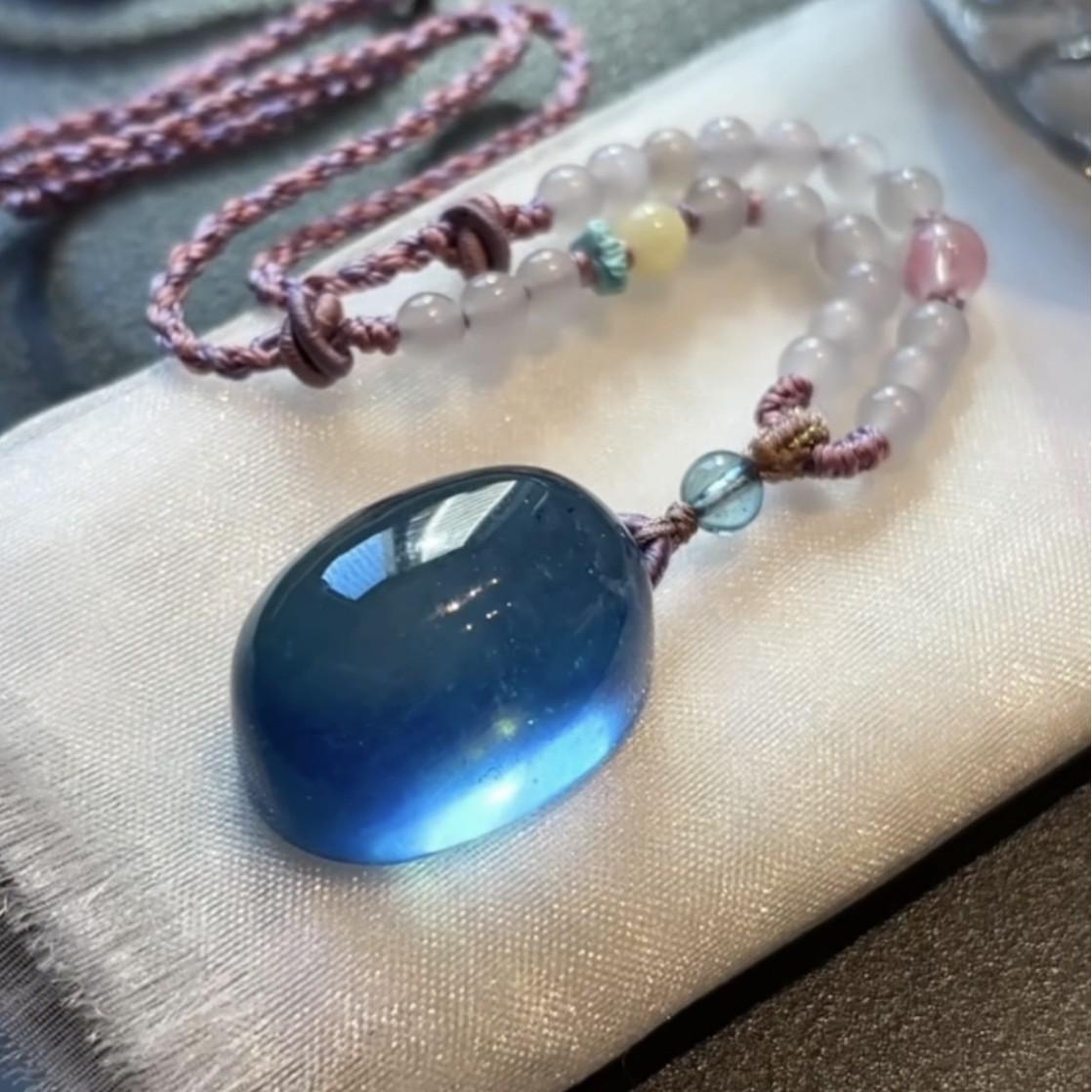 Pure Natural Aquamarine Cabochon Pendant - Crystal Clear Devil Blue Pure Natural синий