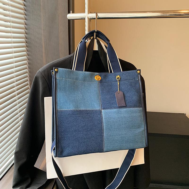 Korean version contrasting denim handbag women's 2025 new fashionable large-capacity tote bag retro messenger bag