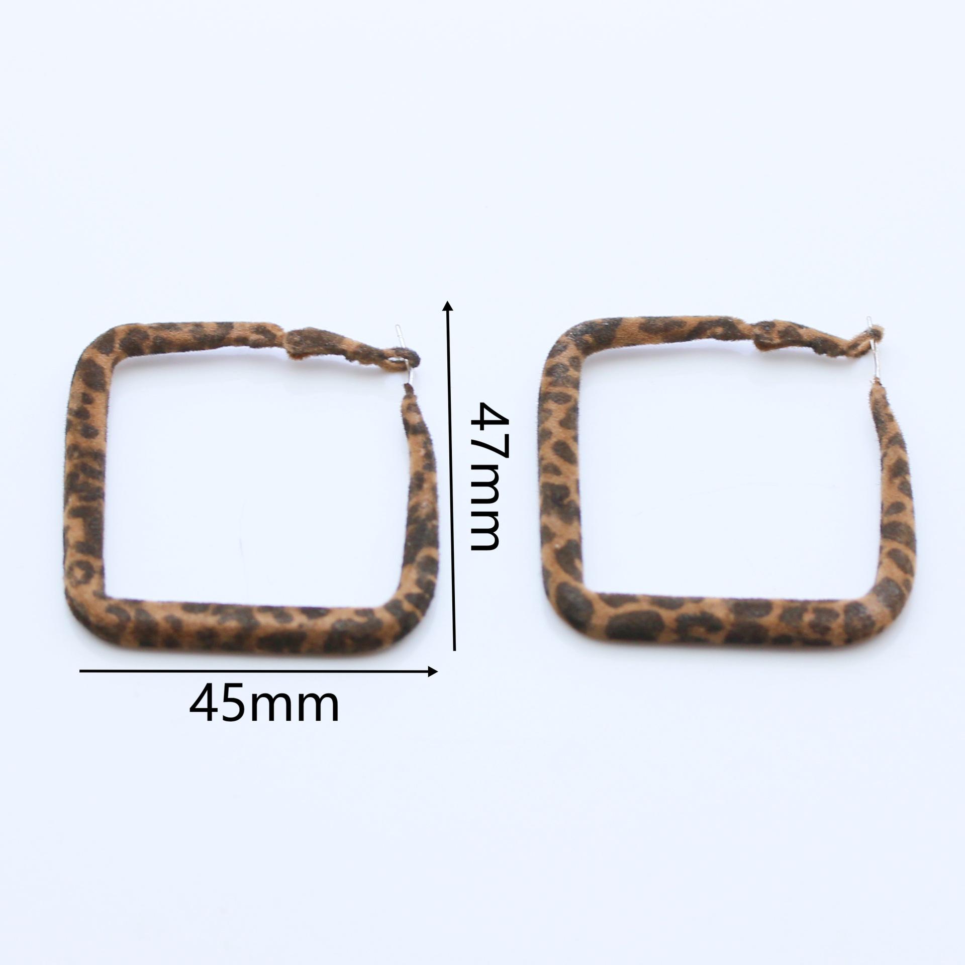Ретро серьги-кольца квадратной и в форме сердца с леопардовым принтом