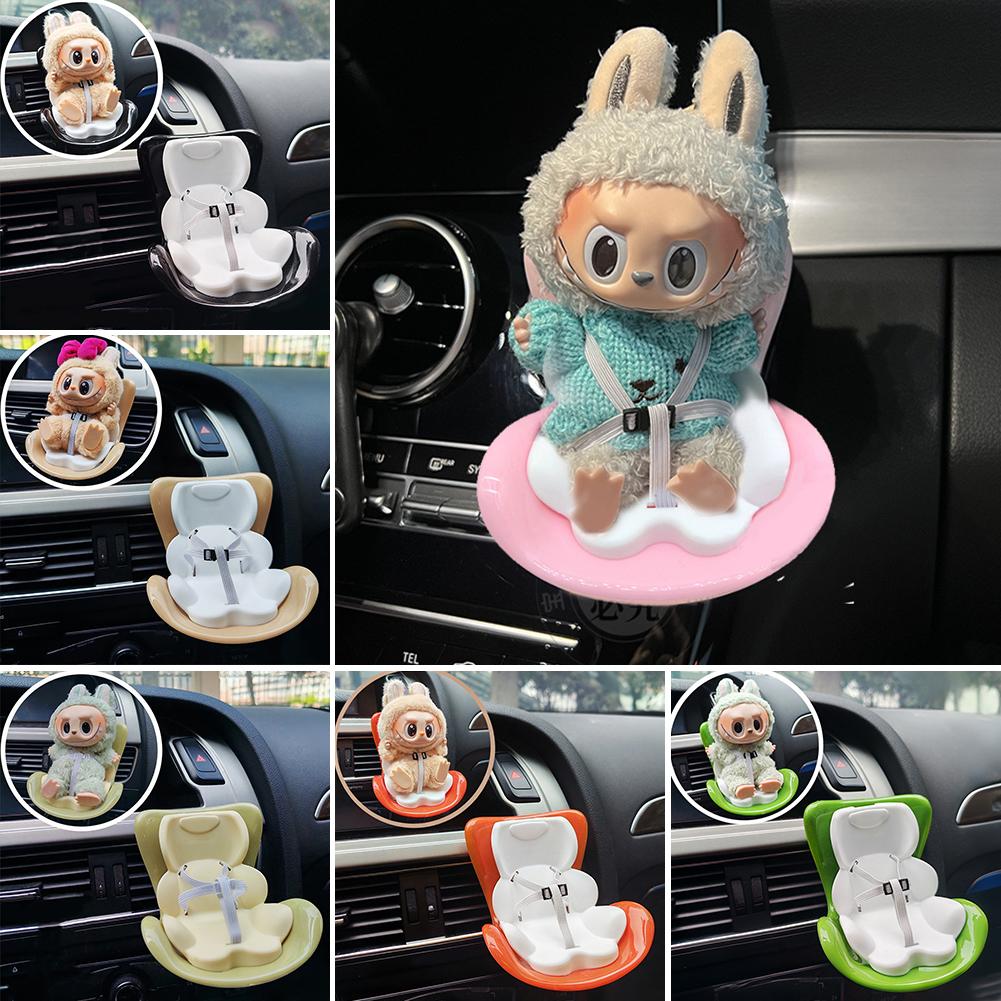 Pro LABUBU Výstup vzduchu Bezpečnostní sedačka Do auta Montovaná Makronka Panenka Aromaterapeutický klip Kreslená hračka Panenka Auto Roztomilá ozdoba