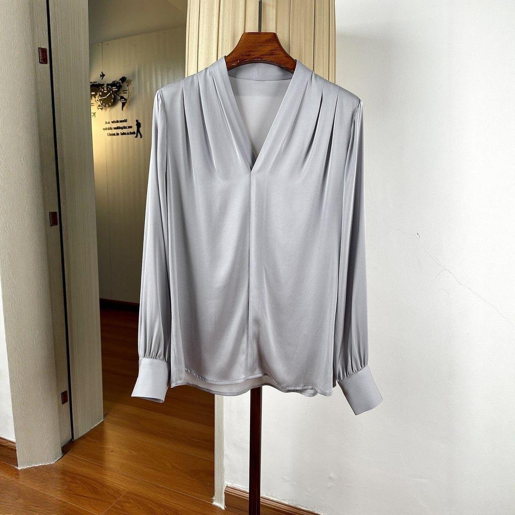 Women's Elegant V-neck Silk Pullover Shirt, Long Sleeve, Loose Fit, Slimming, Mulberry Silk, Perfect for Spring/Summer Commuting.