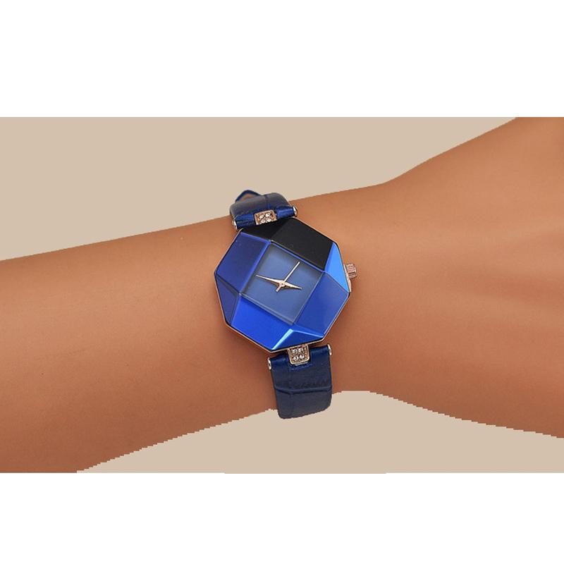 Módní 5barevné dámské hodinky Diamantové hodinky Křemenné kožené hodinky Dámské křišťálové hodinky Temperament Cut Geometry