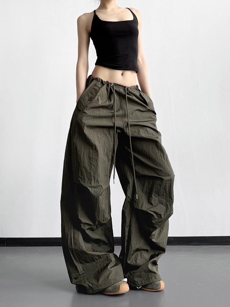 Damen-Cargo-Hose in Armeegrün - Frühjahr 2026 Stil, Kordelzug, Lockere Passform, Weiter Schnitt, Perfekt für Outdoor-Reisen