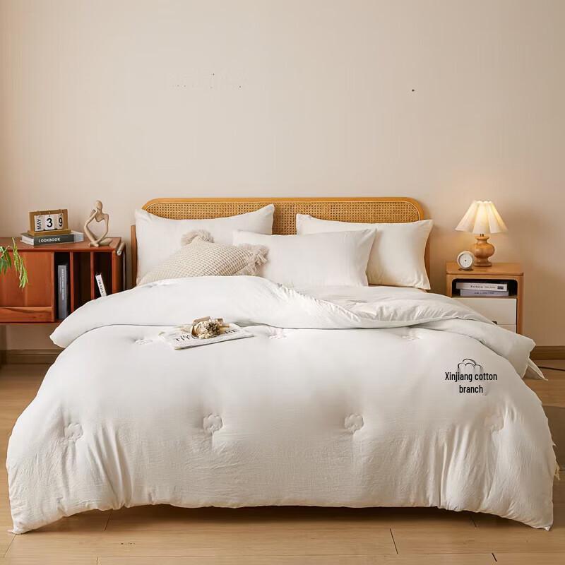 Yomengjiaju All-Season Washed Fabric Quilt