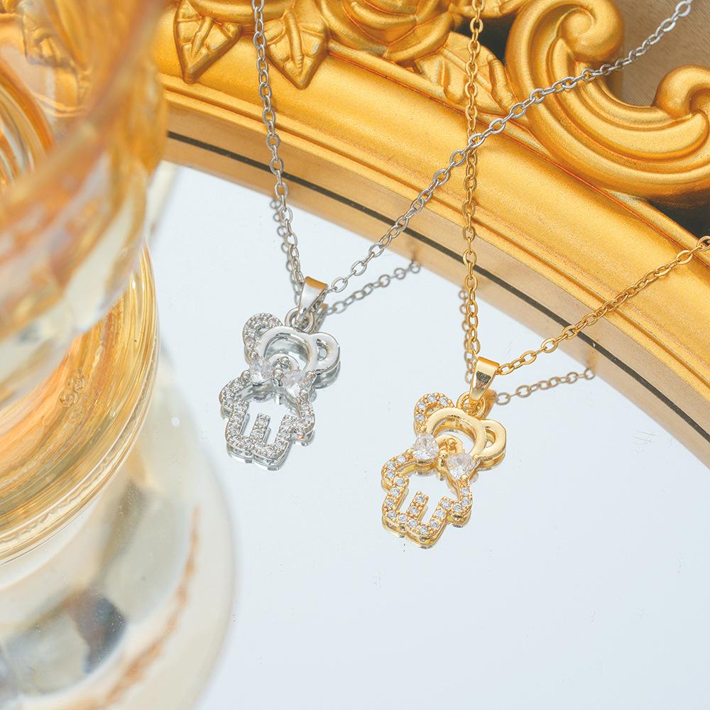 

Cute Hollow Bear Collarbone Chain Micro-inlaid Niche Design Necklace for Women