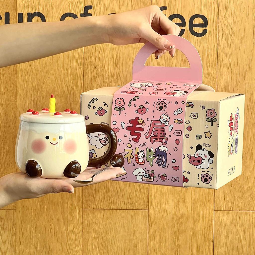 Giving A Girl's Birthday Gift with A Good Looks and Cute Candle Ceramic Mug with A Lid Spoon Best Friend's Souvenir Gift Box