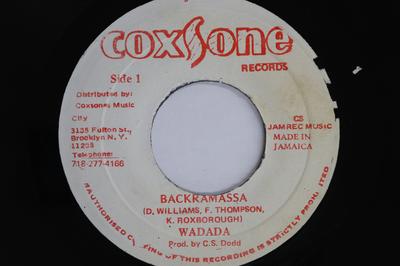 7-Zoll-Schallplatte WADADA - Backramassa NONE COXSONE RECORDS 1987 Jamaika Reggae, Ska & Dub Gebraucht