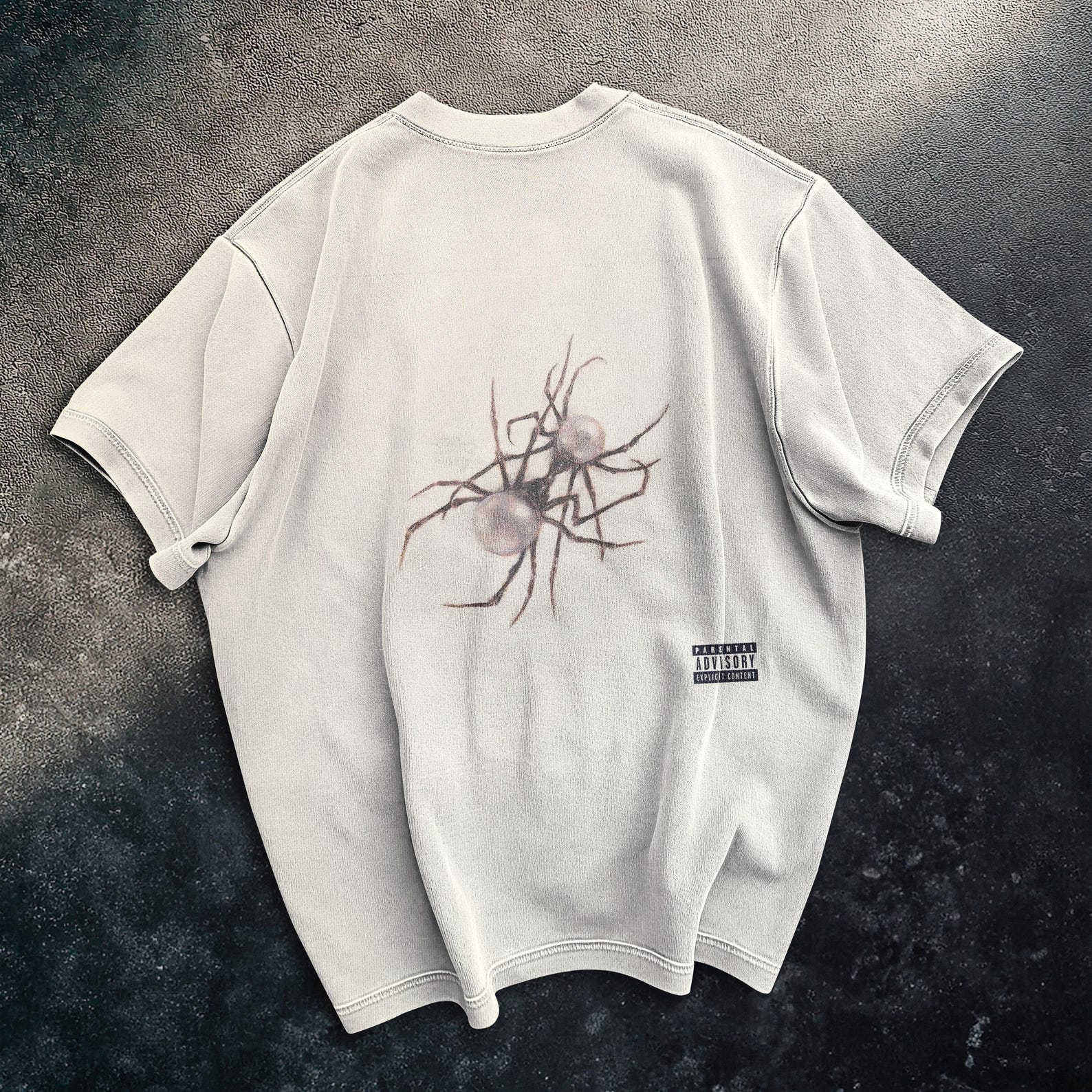 Urban Spider Graphic T-Shirt: Streetwear Style Unisex Tee M