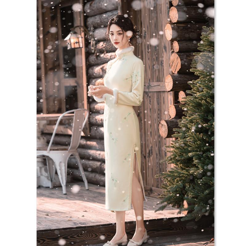 Wildleder-Samt verdickt und elegant Mode lang sieben-Achtel-Ärmel Cheongsam Winter Neu Damen Nationaler Stil Cheongsam
