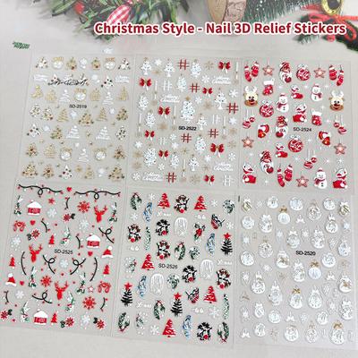 Stickers d'ongles de Noël 5D en relief - Arbre de Noël Flocons de neige Élan Bonhomme de neige Design Décalcomanies pour ongles pour Nail Art d'automne hiver
