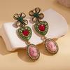 Flower Love Round Portrait Earrings Light Luxury High-end Palace Style Earrings