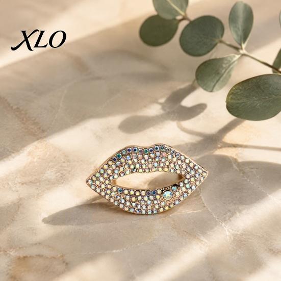 Clothing Pins Sexy Rhinestone Lip Brooch for Women, Red Shape Lapel Daily Wear Pin, Accessory Suits Coats Scarves Shawls Bags Design Jewelry