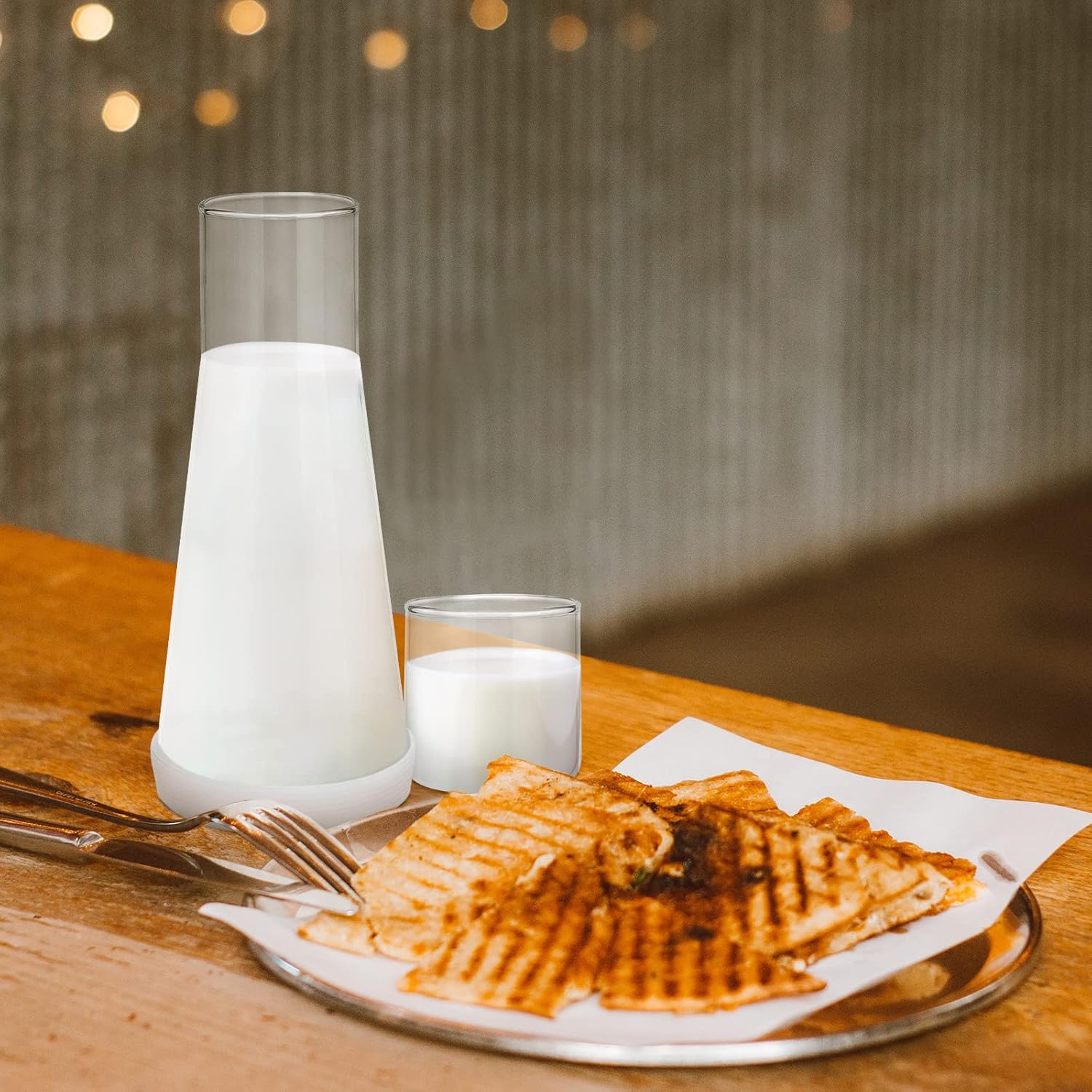 800ml Bedside Carafe and Glass Set Night Water Carafe Set with Glass Clear Glass Mouthwash Decanter for Bathroom with Silicone Coaster for Homemade