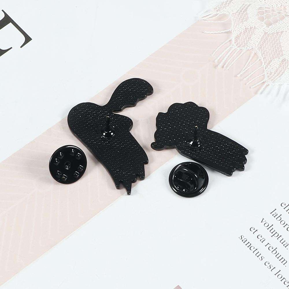 Cute Smoking Boo Ghost Enamel Pin Brooch Cartoon Women Men Denim Jackets Lapel Pins Backpack Badges Kids Fashion Jewelry